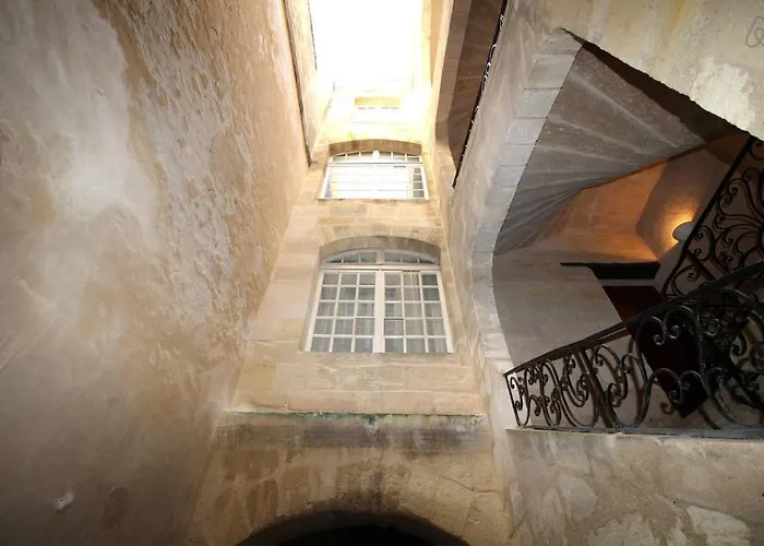 Appartement 2 Chambres En Hyper Centre Avec Balcon